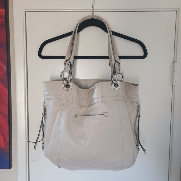 B. Makowsky Butter Soft Leather Large Tote Shoulder Bag Double Handle - Picture 3 of 16